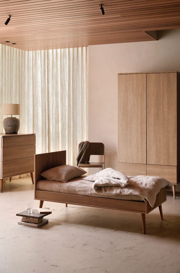 Flow Armoire - Honey Ash