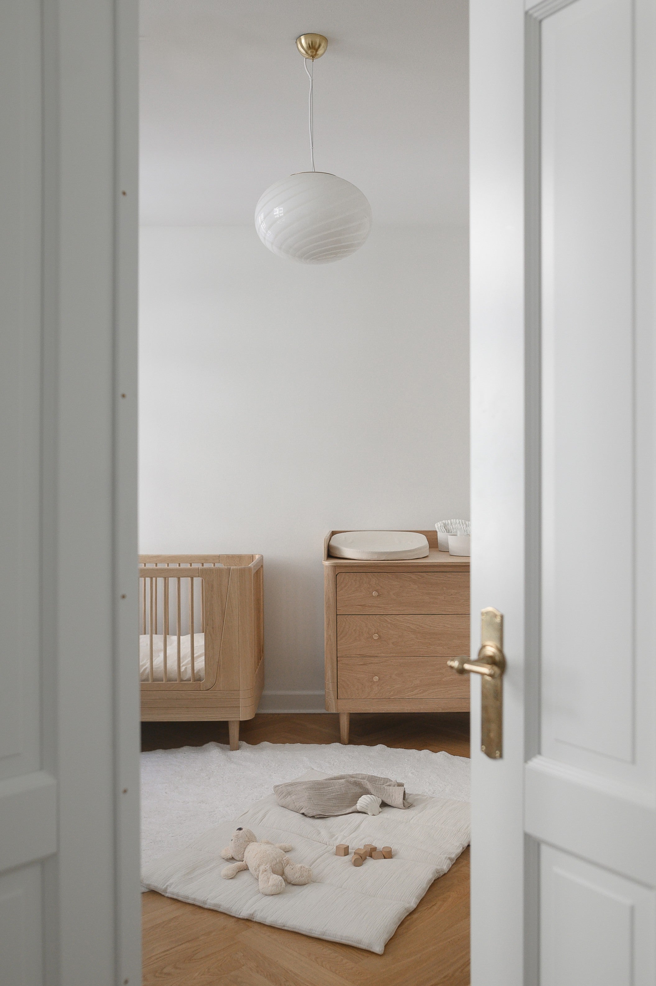 We Are Bitte Kommode 2.0